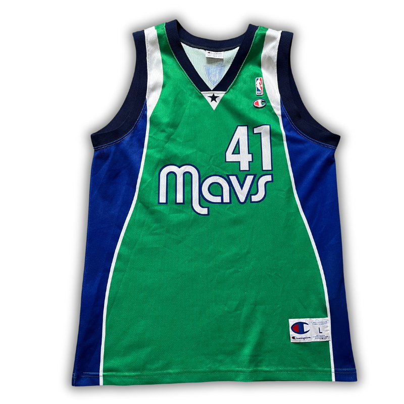 Dallas Mavericks 2004/2009 Alternate Nowitzki (L)