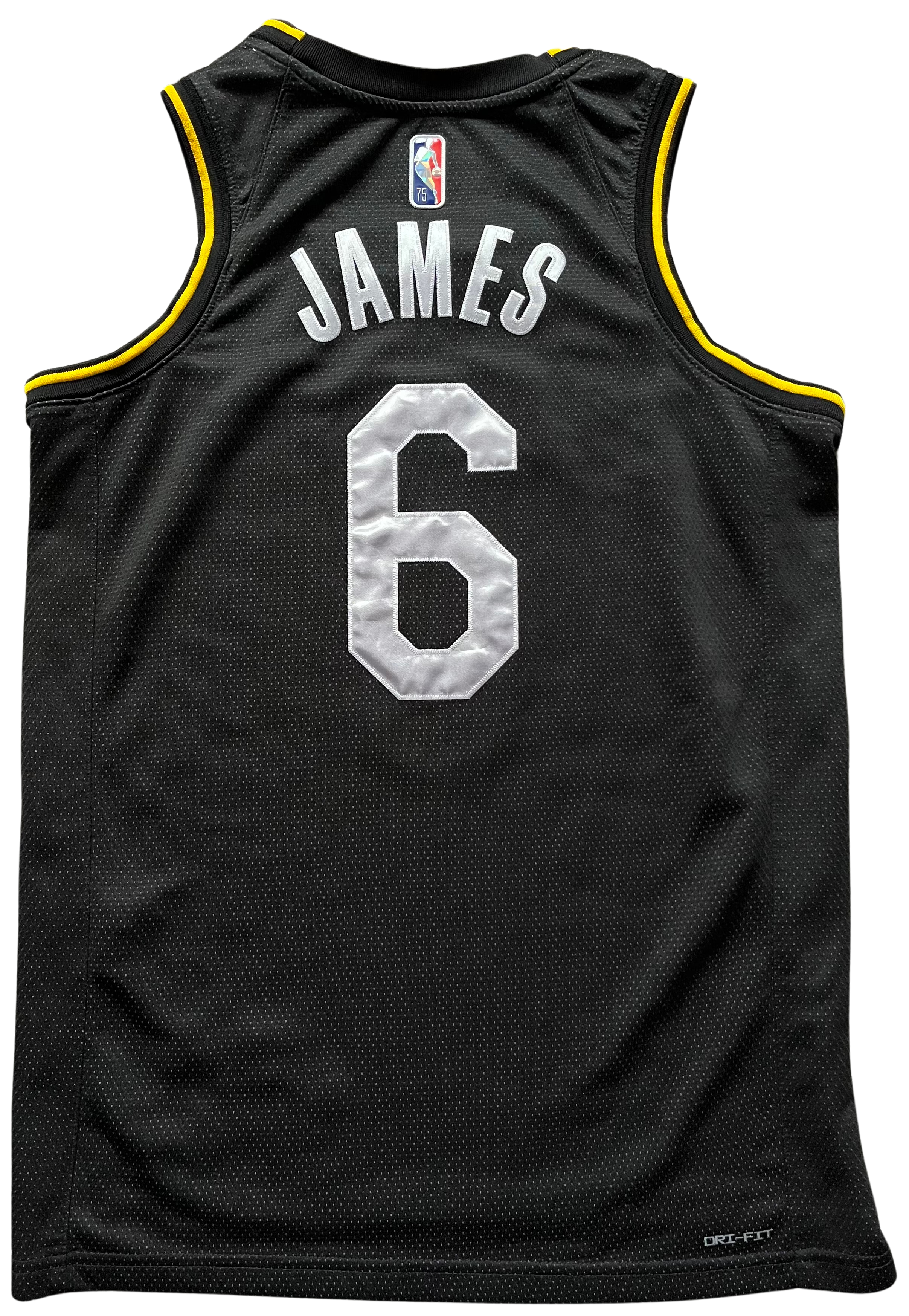 Los Angeles Lakers 2022 Select Series James (L)