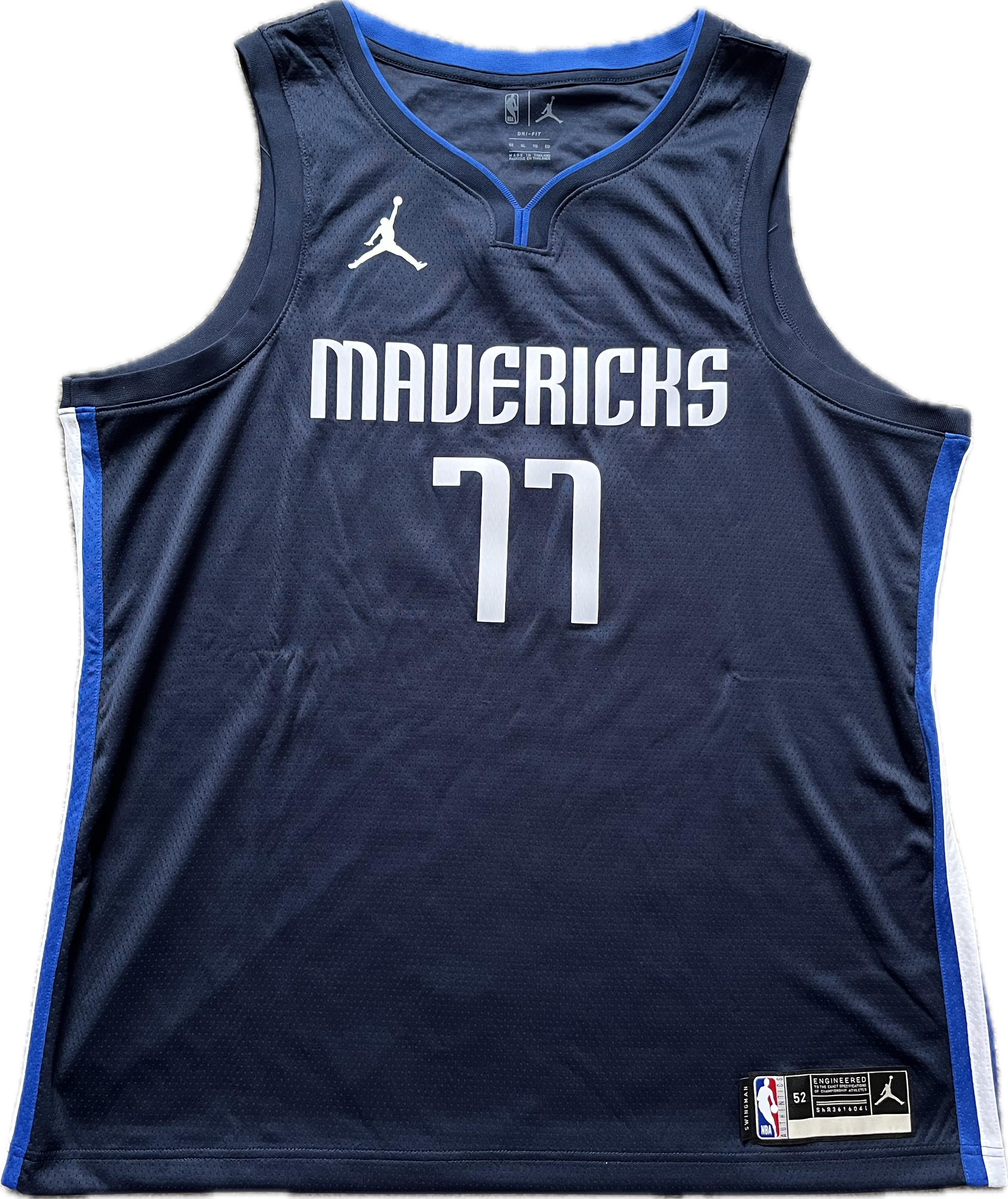 Dallas Mavericks 2020/2022 Away Doncic (XL)