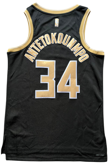 Milwaukee Bucks 2024 Select Series Giannis (M)