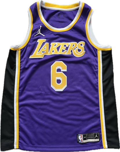 Los Angeles Lakers 2021/2024 Alternate James (L)