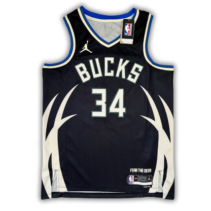 Milwaukee Bucks 2022/2023 Alternate Giannis (L)