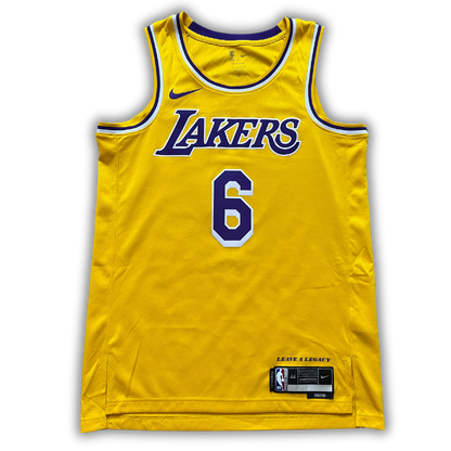 Los Angeles Lakers 2021/2023 Away James (M)